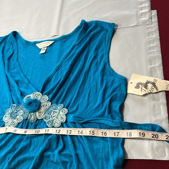 MATERNITY shirts LOT NEW blue gray high waist stretch V-neck flower tie back MED - Picture 10 of 13